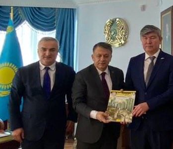 Kazakistan Büyükelçisi KGK ziyaretinde konuştu: Suçluların ensesindeyiz .