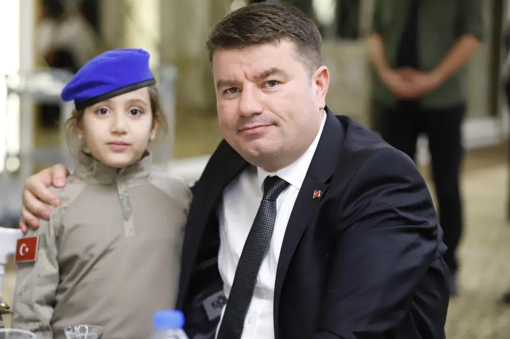 VATAN KAHRAMANLARINA EBEDÎ BİR VEFA DURAĞI ŞEHİTLER MÜZESİ 2 YAŞINDA