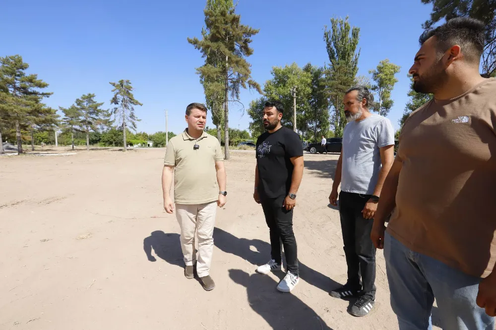 BAŞKAN DİNÇER; “HOBİ BAHÇELERİYLE HEMŞEHRİLERİMİZE DOĞAYLA İÇ İÇE BİR YAŞAM SUNUYORUZ”