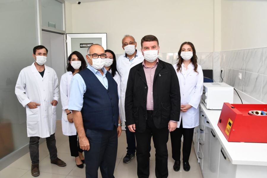 BELEDİYE BAŞKANI EVREN DİNÇER SÜT ANALİZ LABORATUVARININ AÇILIŞINA KATILDI