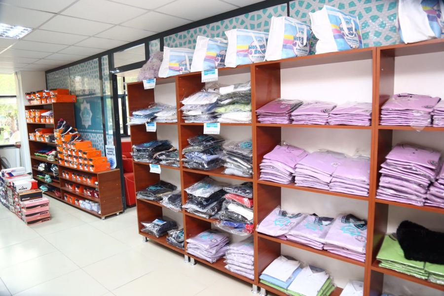 SOSYAL MAĞAZA İHTİYAÇ SAHİBİ VATANDAŞLAR İÇİN UMUT KAPISI OLUYOR.