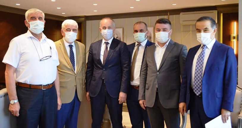  CENGİZ AYDOĞDU, DR. EVREN DİNÇER VE AKSARAY HEYETİ TOKİ BAŞKANI ÖMER BULUT