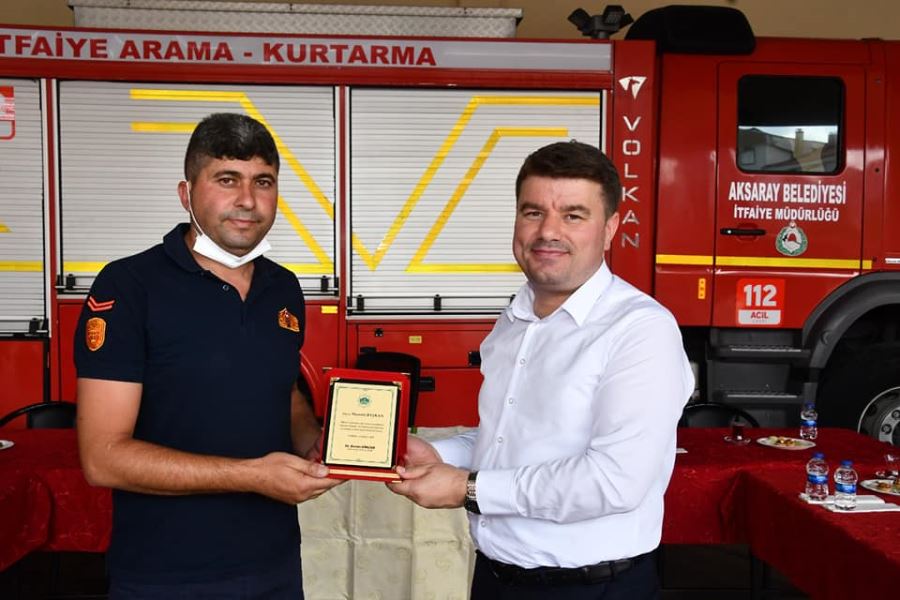 BAŞKAN Dr. DİNÇER, ORMAN YANGINLARINDA GÖREV ALAN PERSONELLERE TEŞEKKÜR ETTİ.