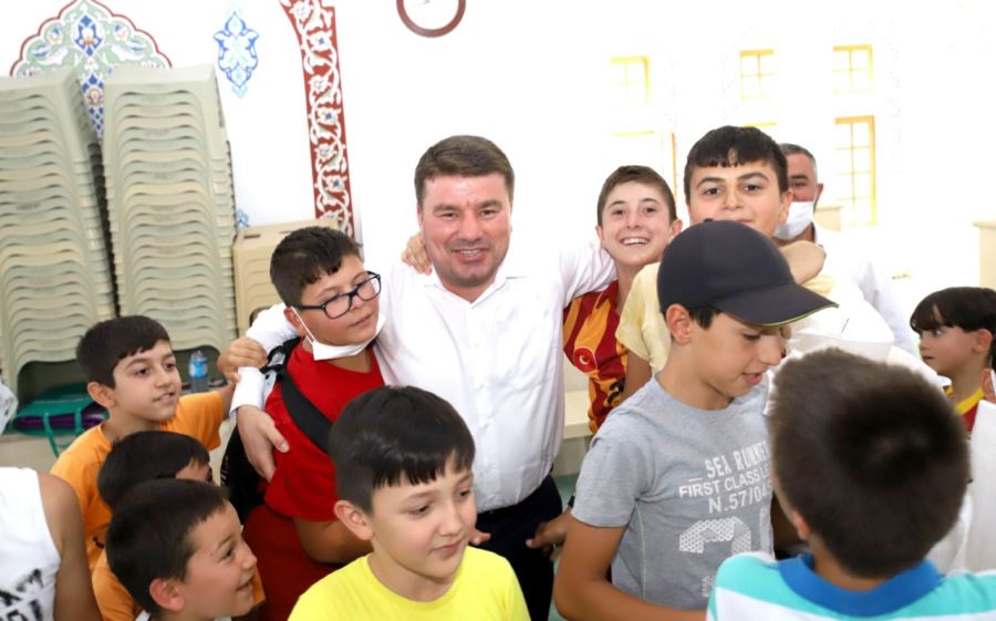 BAŞKAN DR.DİNÇER “ÇOCUKLAR CANLARIMIZ GELECEĞİMİZ”