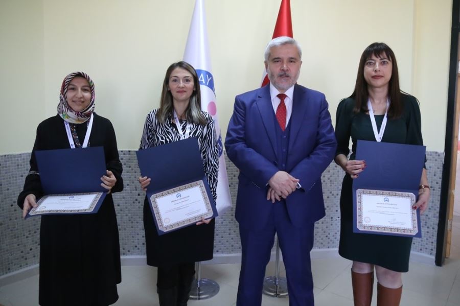 TEORİK BİLGİLER DÜZENLENEN ÇALIŞTAYDA PRATİZE EDİLDİ