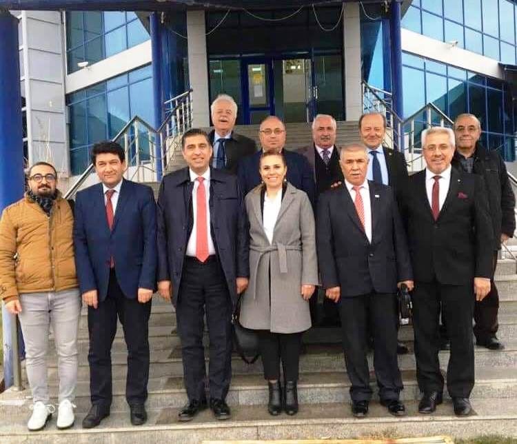 “İsmet Ünver’in Meslekte 32. Yılı Anısına”