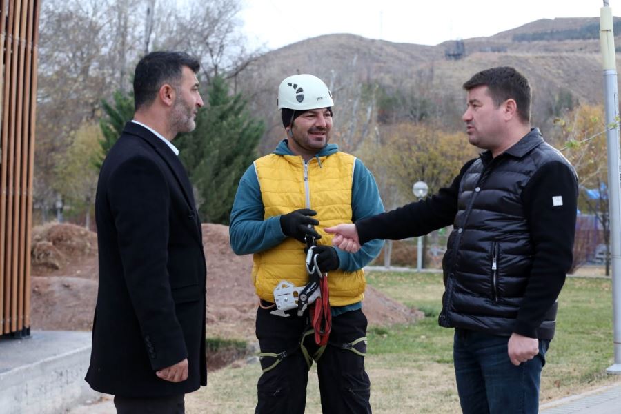 BAŞKAN DİNÇER; ‘’PROJELERİMİZİN HER AŞAMASININ TAKİPÇİSİYİZ’’