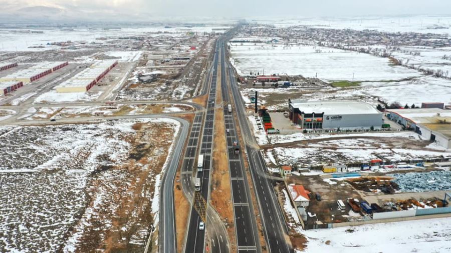 BAŞKAN DİNÇER; “YENİ DÜZENLEMELER VE UYGULAMALARLA ŞEHRİMİZİN GELİŞMESİNE HIZ KAZANDIRIYORUZ”
