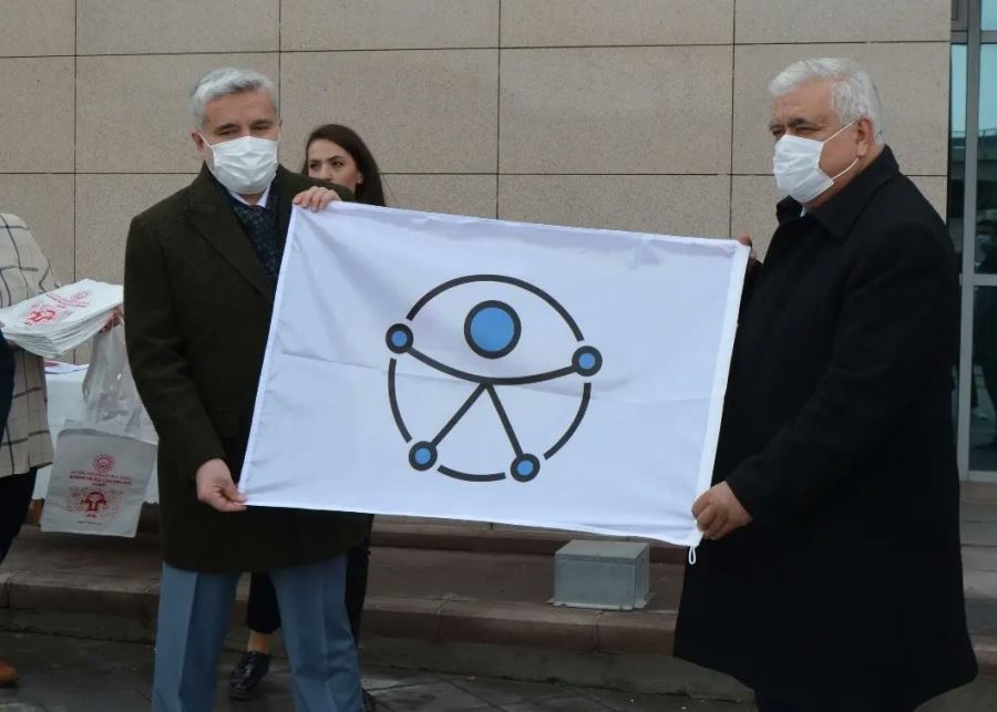 ERİŞİLEBİLİRLİK LOGOSU TANITIM TÖRENİNDE ASÜ BAYRAK ÖDÜLÜ ALDI