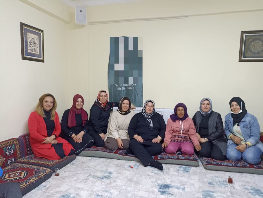 AK KADINLAR, KARDEŞLİK İFTARINDA YETİM VE ÖKSÜZLERLE BULUŞTU