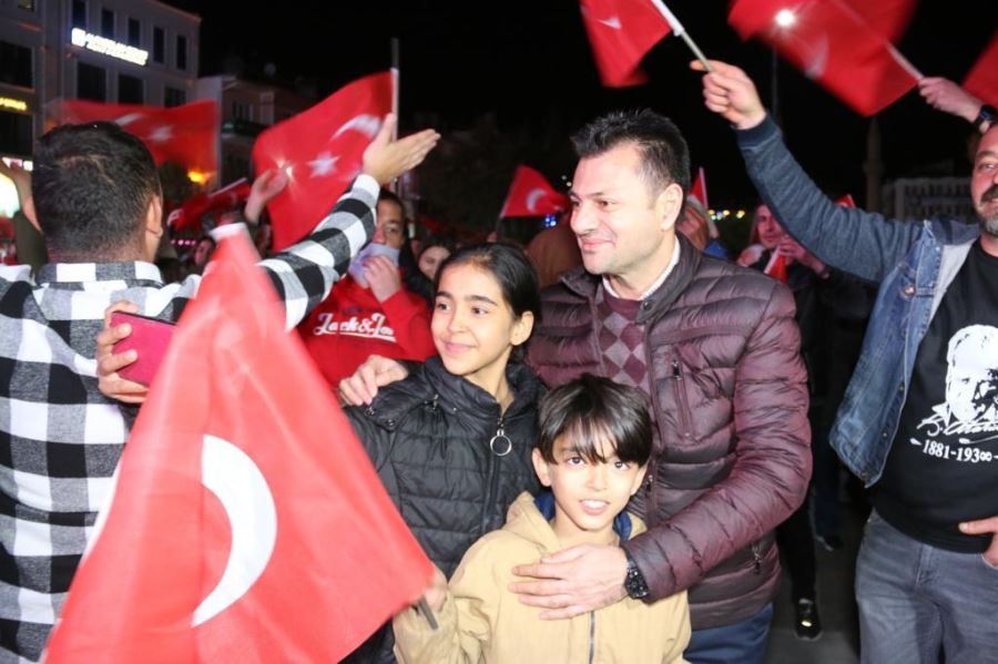 23 Nisan’da Ertürk çocuklara seslendi