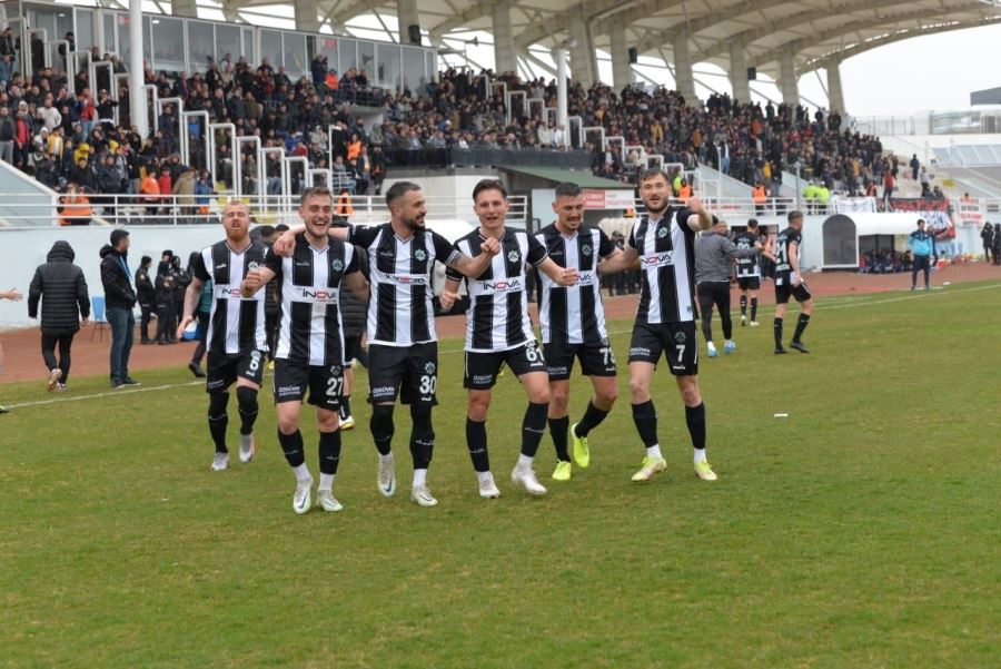 68 AKSARAY BELEDİYESPOR LİGDEKİ GALİBİYET SERİSİNİ SÜRDÜRÜYOR.