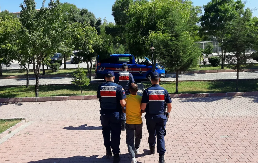  “Uyuşturucu veya Uyarıcı Madde Ticareti Yapma veya Sağlama Suçundan Aranan Şahıs Yakalandı”
