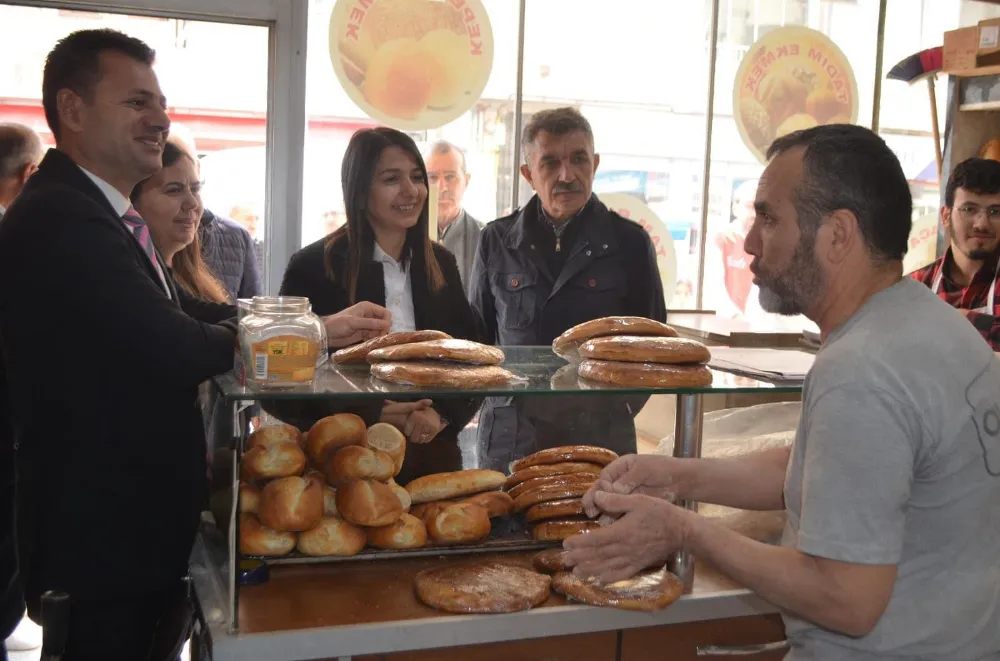 PELİNSU YILDIRIM DEMİR “ESKİ YAĞ PAZARI ESNAFIMIZDA KADERİNE TERKEDİLMİŞ”