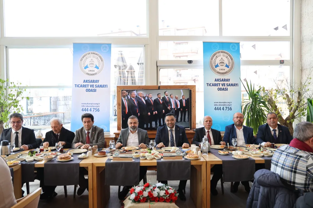 ATSO BAŞKANI AHMET KOÇAŞ 10 OCAK ÇALIŞAN GAZETECİLER GÜNÜNDE MEDYA MENSUPLAREI İLE BİR ARAYA GELDİ.
