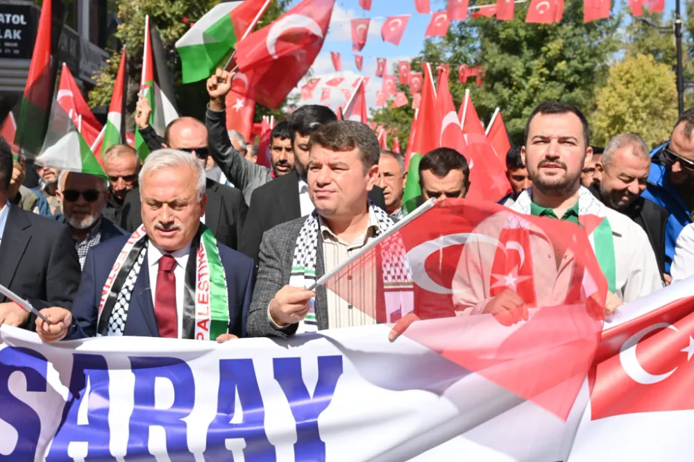 AKSARAY’DA GAZZE’YE DESTEK YÜRÜYÜŞÜ YOĞUN KATILIMLA GERÇEKLEŞTİRİLDİ