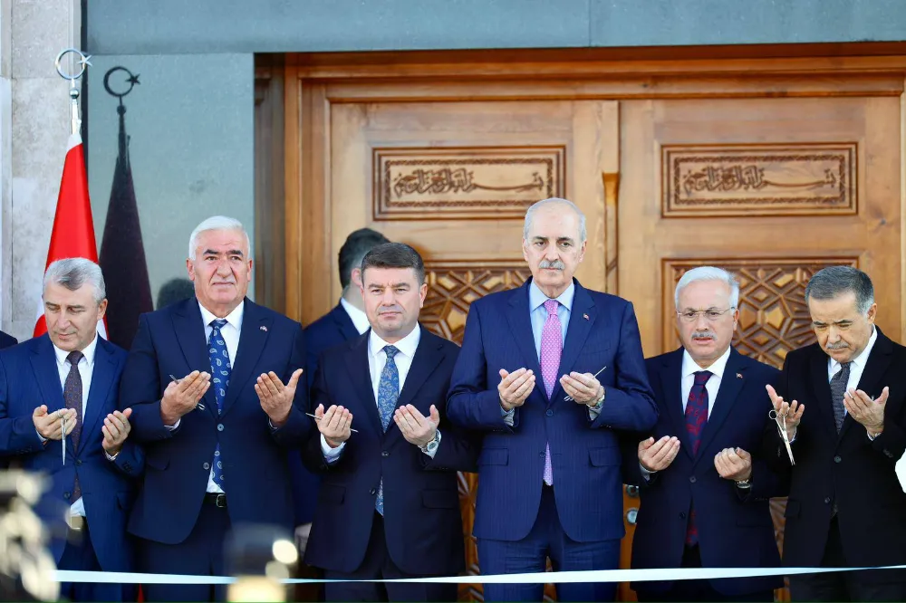 HZ. ALİ ŞİFÂ CAMİ VE KÜLLİYESİ DUALARLA İBADETE AÇILDI