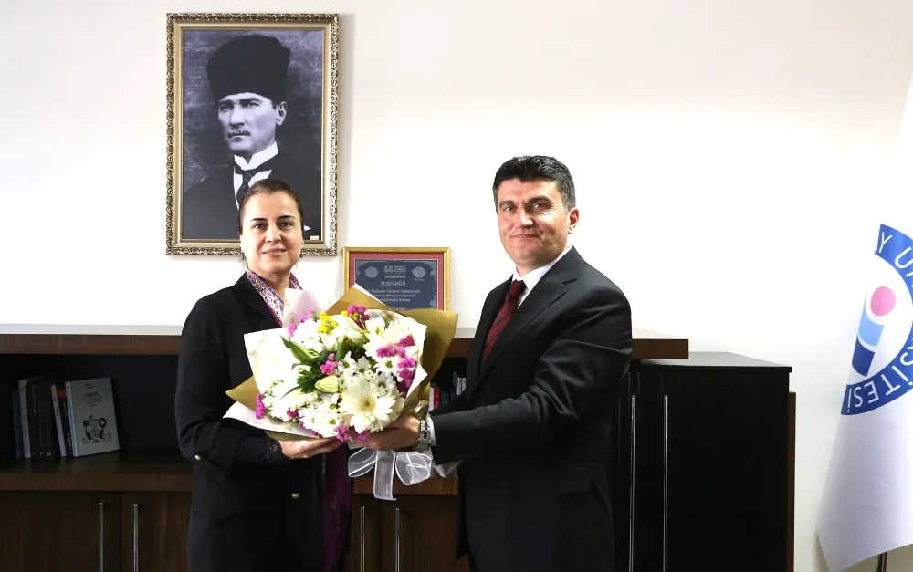 ASÜ İletişim Fakültesi Dekanlığına Prof. Dr. Ercan Aktan atandı.